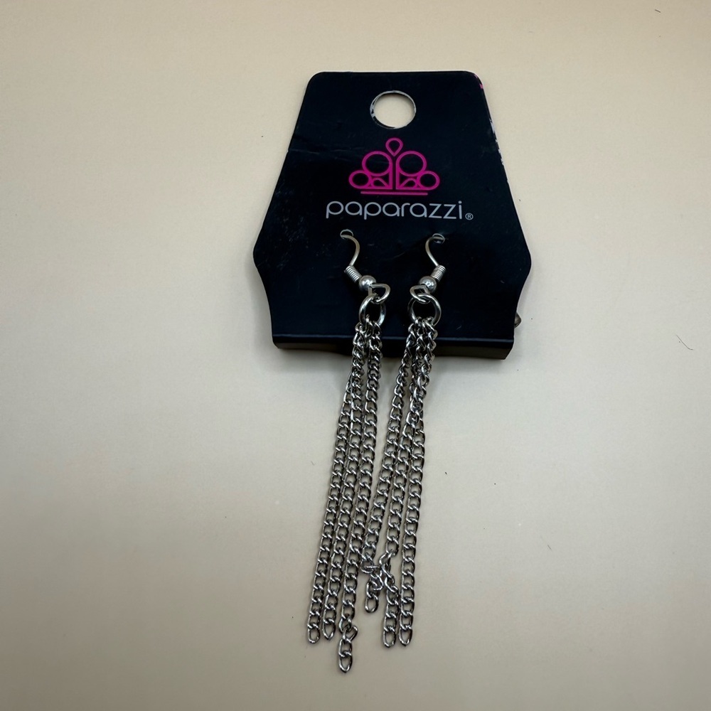 Paparazzi Fringe Silver Chain Earrings Set NWT